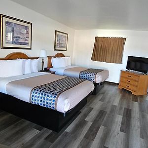 Queen Room Two Queen Beds